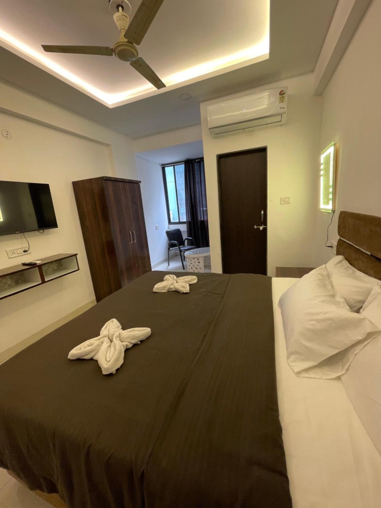 Hotel Kiwi Inn Vijaynagar Scheme 78 Індаур Екстер'єр фото